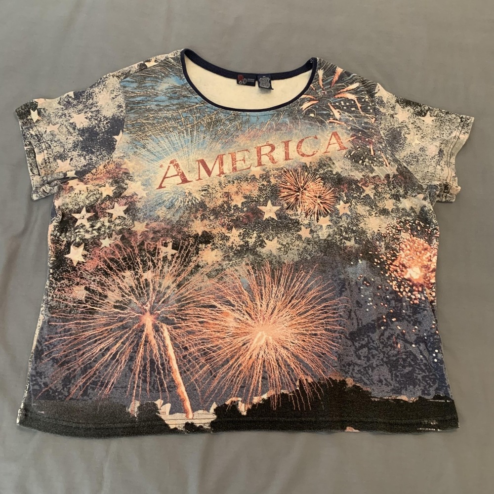 Holiday Editions Shirt Womens 2X America Patriotic Fireworks Stars Graphic Tee T